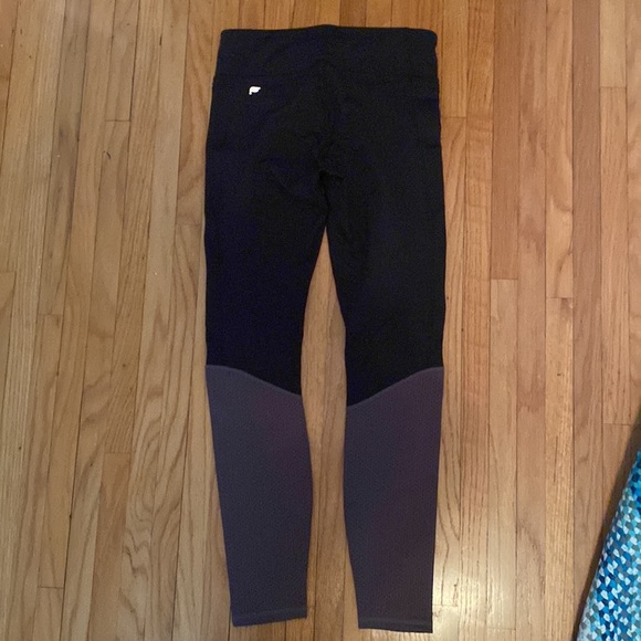 Fabletics Powerhold Leggings - Picture 2 of 3